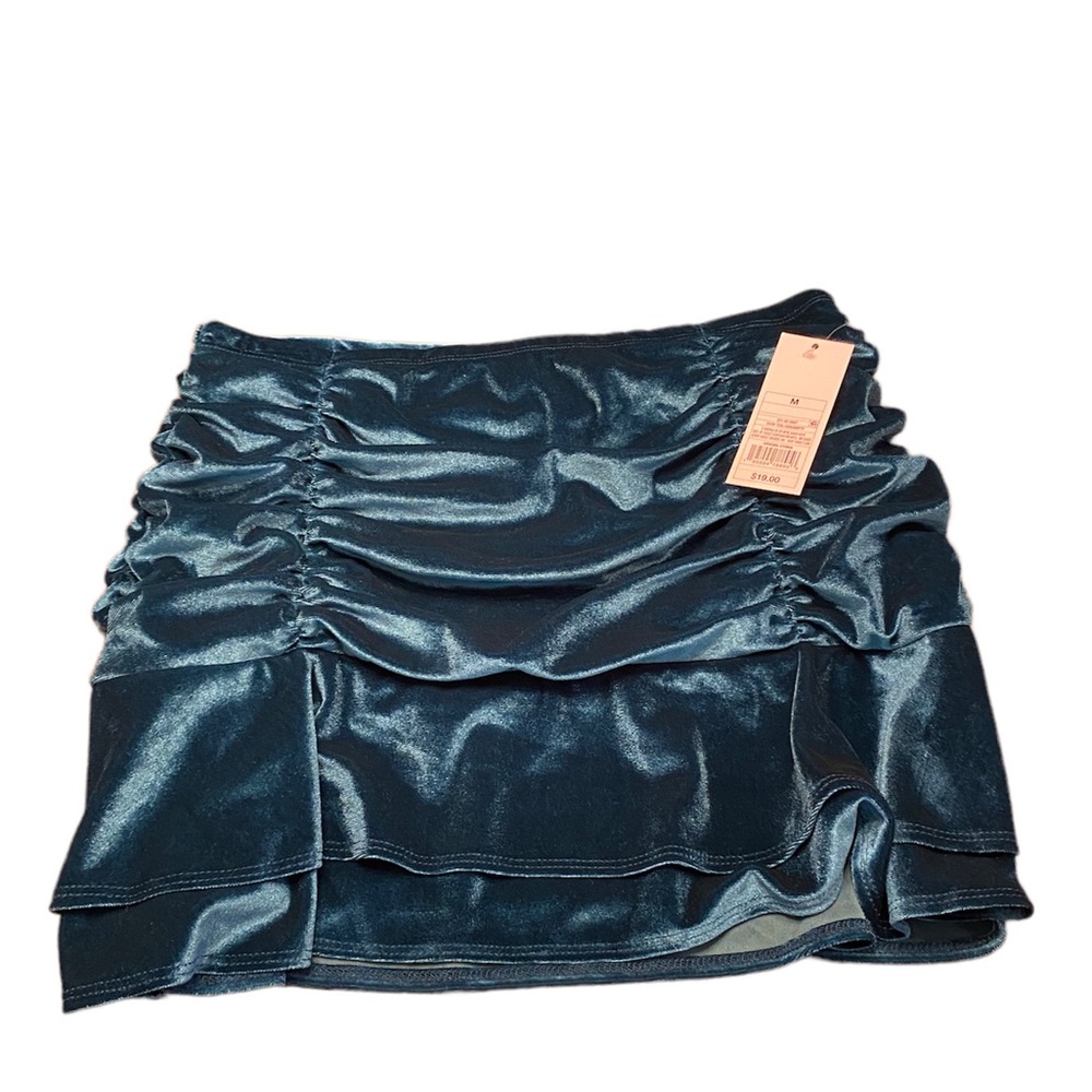 NWT Wild Fable Velvet like tiered skirt